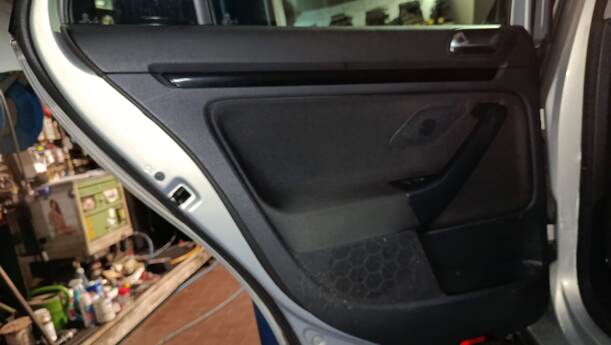 Foto: TÜR HINTEN LINKS ( VARIANT ) eines VW Golf Variant 1.4 TSI