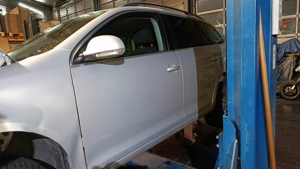 Foto: TÜR VORN LINKS ( VARIANT ) eines VW Golf Variant 1.4 TSI