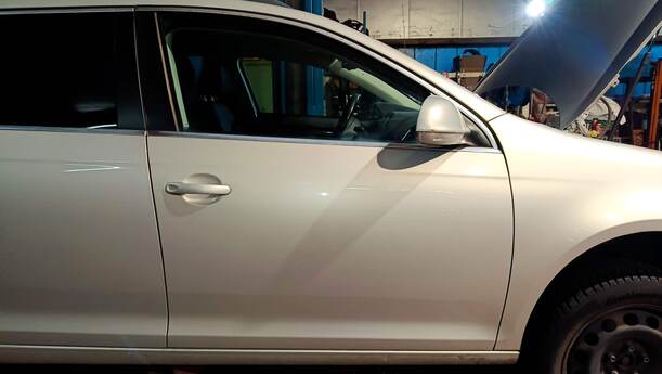 Foto: TÜR VORN RECHTS ( VARIANT ) eines VW Golf Variant 1.4 TSI