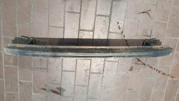 Foto: VERSTÄRKUNG HINTEN ( VARIANT ) eines VW Golf Variant 1.4 TSI