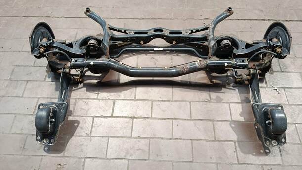 Foto: HINTERACHSE eines VW Golf Variant 1.4 TSI