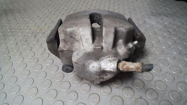 Foto: BREMSSATTEL VORN LINKS ( ATE ) eines BMW 523i touring