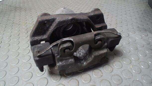 Foto: BREMSSATTEL VORN LINKS ( ATE ) eines BMW 523i touring