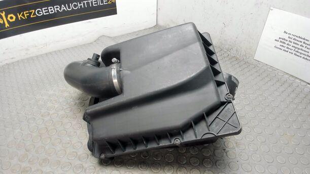 Foto: LUFTFILTERKASTEN eines Opel Astra 1.6 Caravan