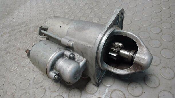 Foto: ANLASSER / STARTER eines Opel Astra 1.6 Caravan