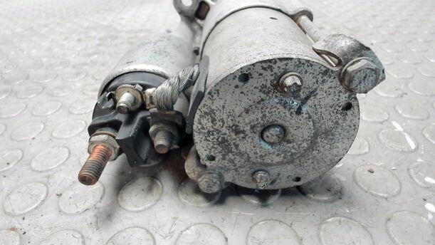 Foto: ANLASSER / STARTER eines Opel Astra 1.6 Caravan