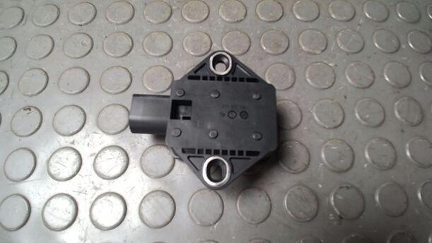 Foto: DUOSENSOR/ DREHRATENSENSOR ESP eines Audi A6 Avant 2.5 TDI quattro
