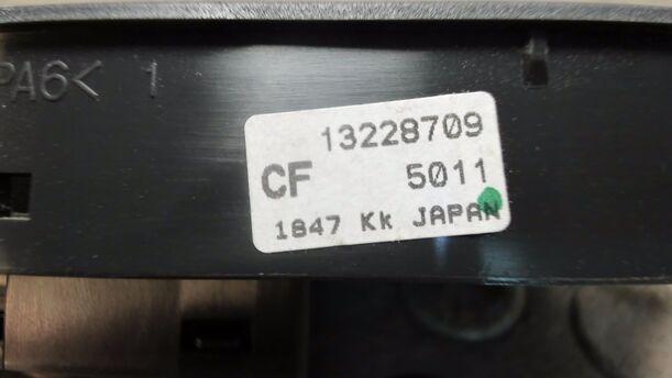 Foto: FENSTERHEBERSCHALTER eines Opel Astra 1.6 Caravan