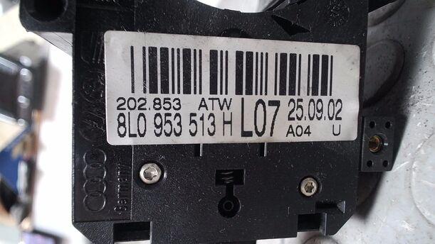 Foto: BLINKSCHALTER/ KOMBISCHALTER eines Audi A6 Avant 2.5 TDI quattro