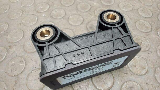 Foto: SENSOR NIVEAUREGULIERUNG eines Opel Astra 1.6 Caravan