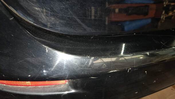 Foto: STOSSFÄNGER / STOßSTANGE HINTEN eines Mazda 5 1.8