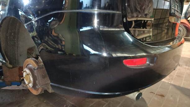 Foto: STOSSFÄNGER / STOßSTANGE HINTEN eines Mazda 5 1.8
