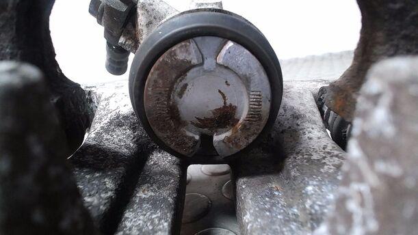 Foto: BREMSSATTE HINTEN LINKS ( LUCAS / QUATTRO ) eines Audi A6 Avant 2.5 TDI quattro