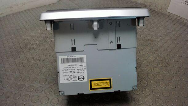 Foto: RADIO ( OHNE RADIOCODE ) eines Mazda 5 1.8