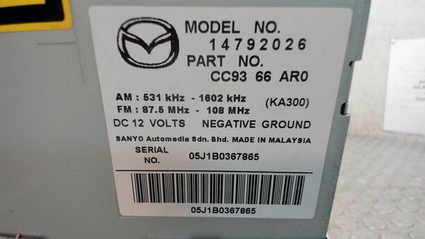 Foto: RADIO ( OHNE RADIOCODE ) eines Mazda 5 1.8