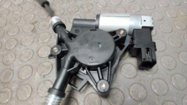 Foto: FENSTERHEBER VORNE LINKS eines Mazda 5 1.8