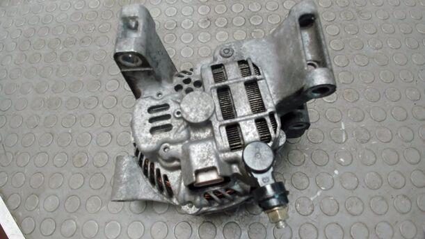 Foto: LICHTMASCHINE / GENERATOR ( 90A ) eines Mazda 5 1.8