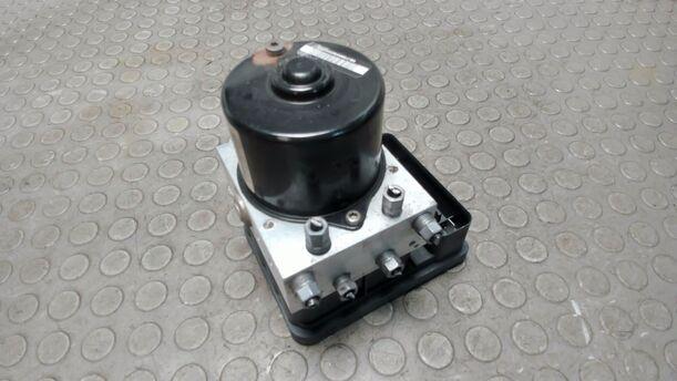 Foto: HAUPTBREMSAGGREGAT ABS / ESP eines Mazda 5 1.8