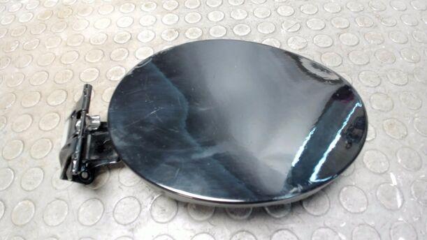 Foto: TANKKLAPPE / TANKDECKEL eines Mazda 5 1.8