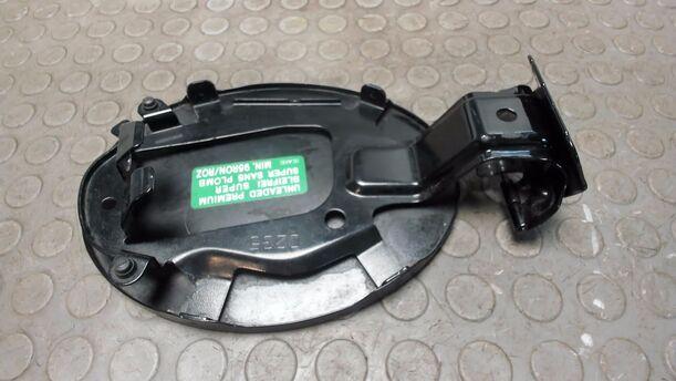 Foto: TANKKLAPPE / TANKDECKEL eines Mazda 5 1.8