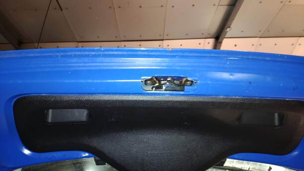 Foto: HECKKLAPPE / HECKDECKEL (LACKIERUNGSBEDÜFTIG) eines Peugeot 206 60
