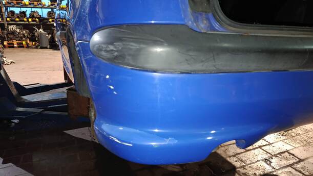 Foto: STOSSFÄNGER / STOßSTANGE HINTEN (SPORT) eines Peugeot 206 60