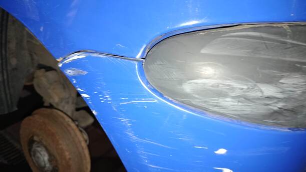 Foto: STOSSFÄNGER / STOßSTANGE HINTEN (SPORT) eines Peugeot 206 60