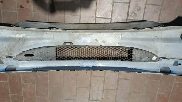 Foto: STOSSFÄNGER / STOßSTANGE VORNE eines Peugeot 206 60
