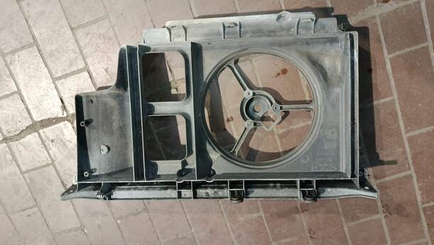 Foto: ARMATURENTAFEL / GEBLÄSEHALTER eines Peugeot 206 60