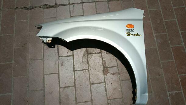 Foto: KOTFLÜGEL LINKS eines Chevrolet Kalos 1.4 16V