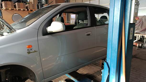 Foto: TÜR VORN LINKS (4/5-TÜRER) eines Chevrolet Kalos 1.4 16V