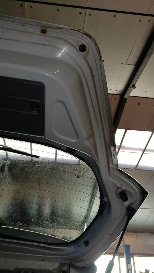 Foto: HECKKLAPPE / HECKDECKEL eines Chevrolet Kalos 1.4 16V