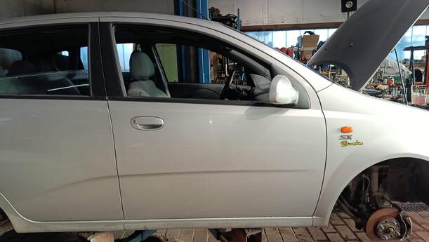 Foto: TÜR VORN RECHTS (4/5-TÜRER) eines Chevrolet Kalos 1.4 16V