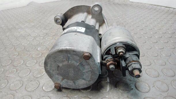 Foto: ANLASSER / STARTER eines Peugeot 206 60