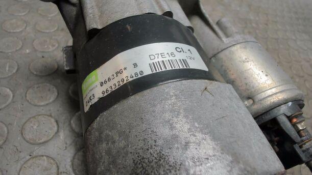 Foto: ANLASSER / STARTER eines Peugeot 206 60