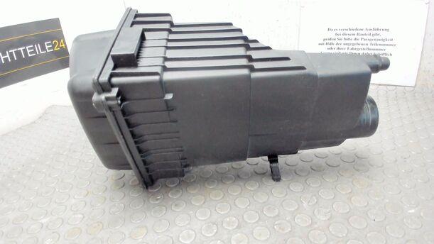 Foto: LUFTFILTERKASTEN eines Peugeot 206 60
