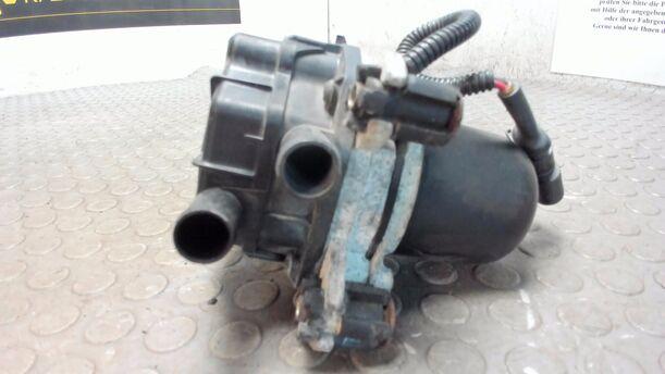 Foto: ABGASLUFTPUMPE eines Peugeot 206 60
