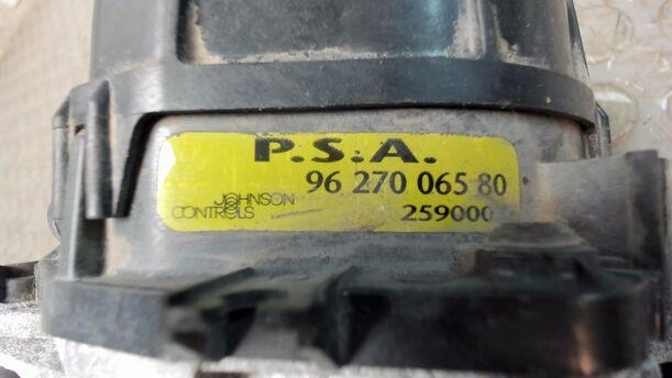 Foto: ABGASLUFTPUMPE eines Peugeot 206 60
