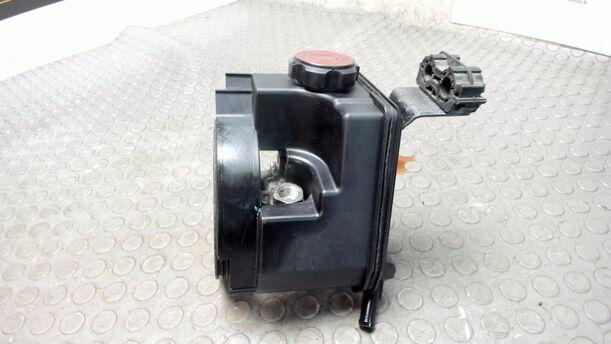 Foto: PUMPE SERVOLENKUNG eines Peugeot 206 60