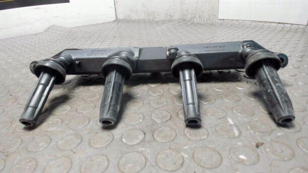 Foto: ZÜNDSPULE eines Peugeot 206 60