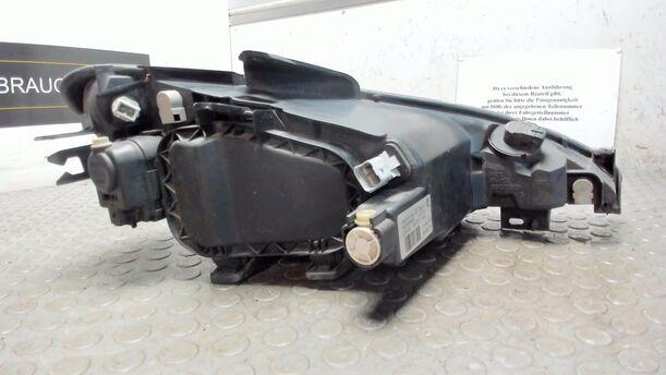 Foto: SCHEINWERFER LINKS eines Peugeot 206 60