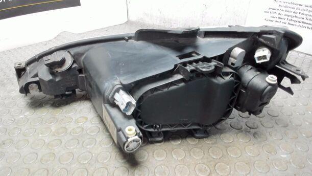 Foto: SCHEINWERFER RECHTS eines Peugeot 206 60