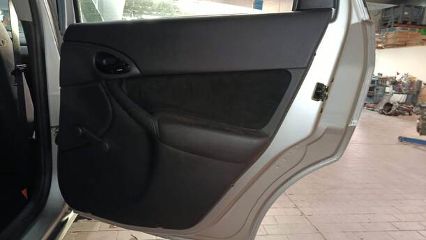 Foto: TÜR HINTEN  RECHTS eines Ford Focus Viva X