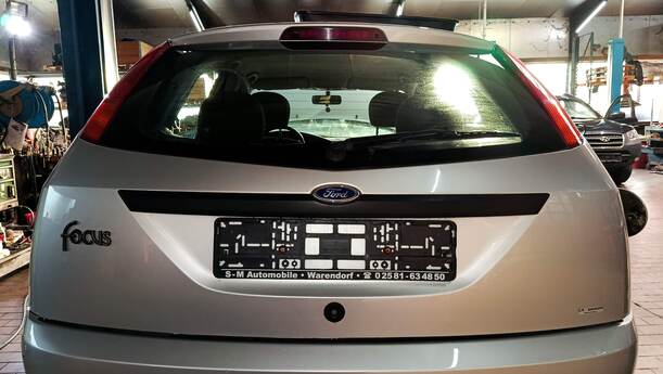 Foto: HECKKLAPPE / HECKDECKEL ( SCHRÄGHECK ) eines Ford Focus Viva X