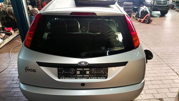 Foto: HECKKLAPPE / HECKDECKEL ( SCHRÄGHECK ) eines Ford Focus Viva X