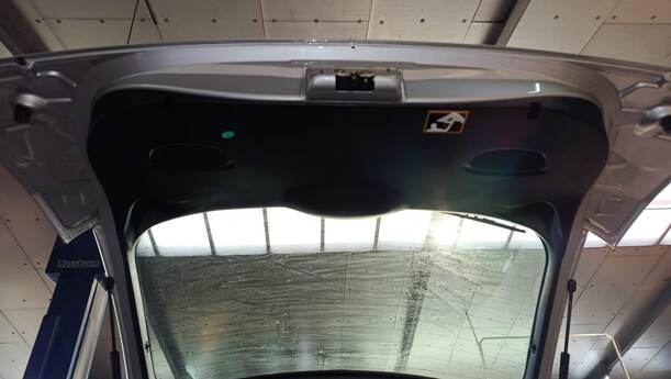 Foto: HECKKLAPPE / HECKDECKEL ( SCHRÄGHECK ) eines Ford Focus Viva X
