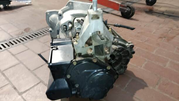 Foto: SCHALTGETRIEBE 5 GANG eines Ford Focus Viva X