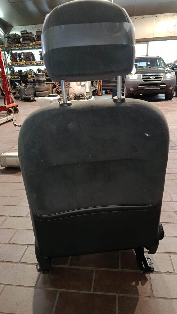 Foto: SITZ VORNE LINKS / FAHRERSITZ eines Ford Focus Viva X
