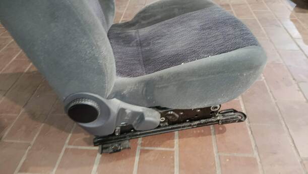 Foto: SITZ VORNE LINKS / FAHRERSITZ eines Ford Focus Viva X