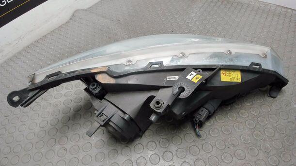 Foto: SCHEINWERFER LINKS ( VOR FACELIFT ) eines Ford Focus Viva X